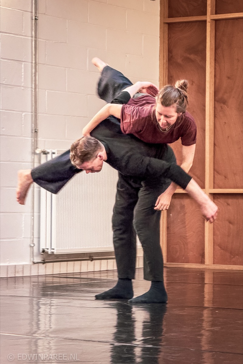 Contact improvisation practice